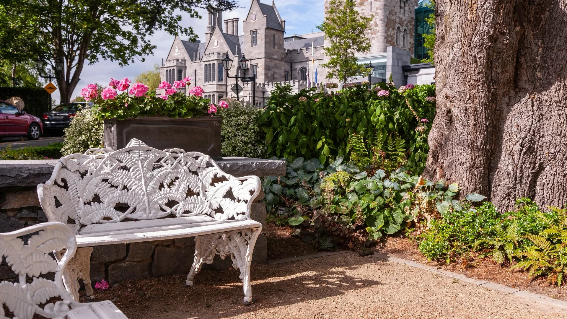Clontarf Castle Exterior Fairytale 2000px Min