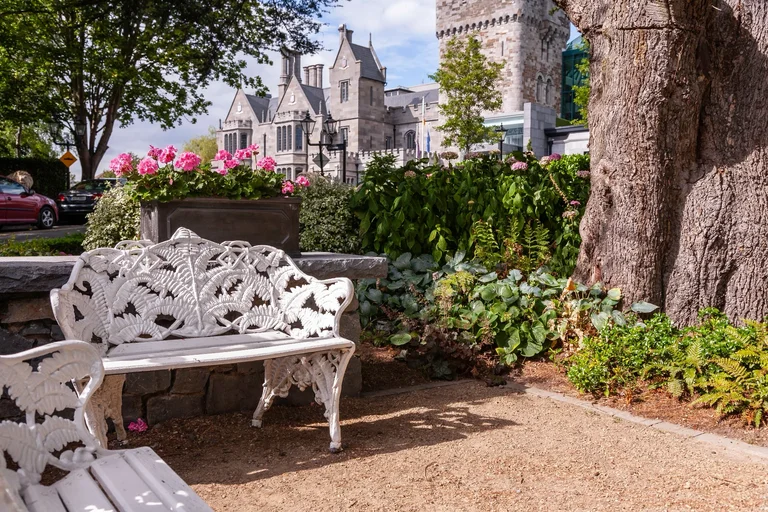 Clontarf Castle Exterior Fairytale 2000px Min