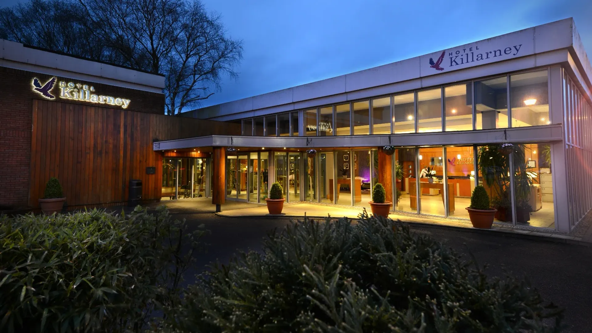 Hotel Killarney Exterior