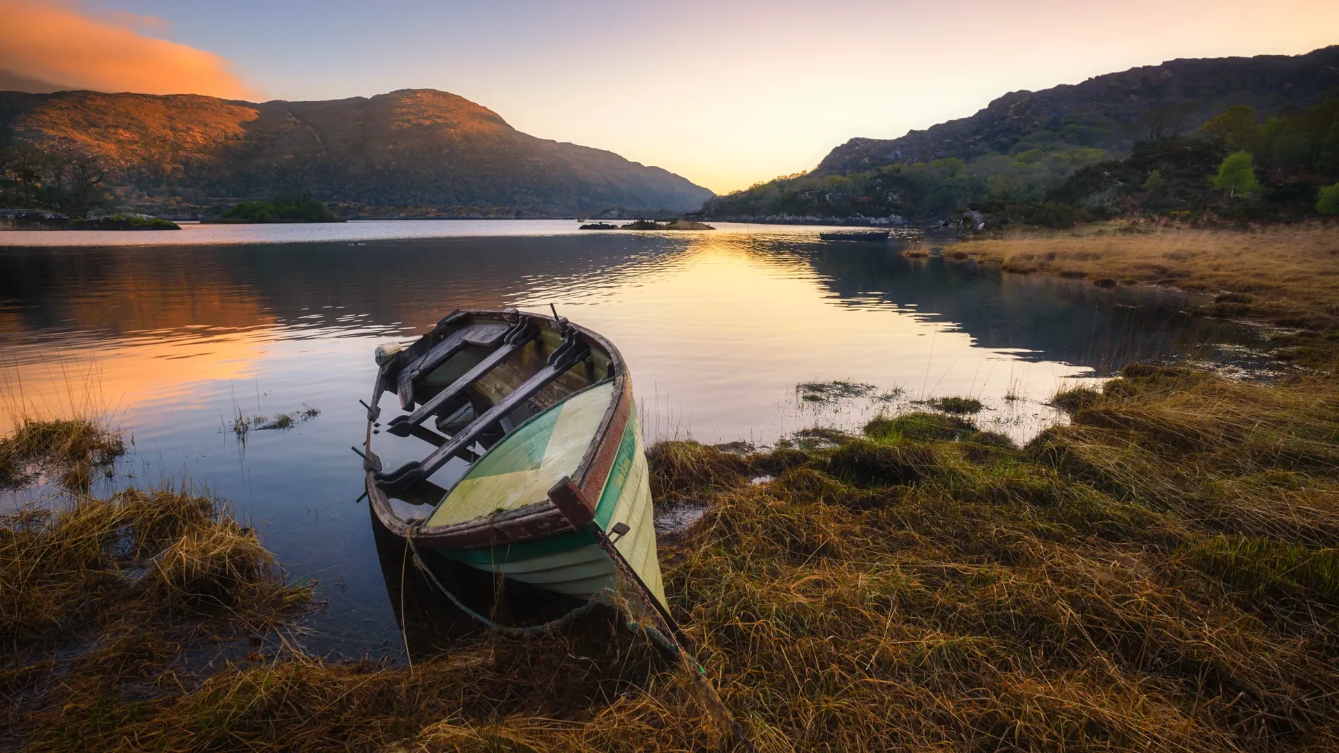 Galway Abandoned Boat 2000px Min